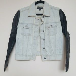 FINAL PRICE 🦄 UO Denim jacket